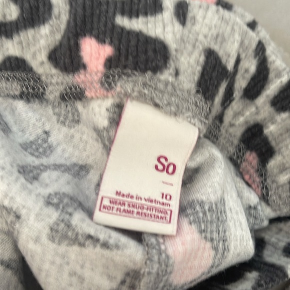 💕 Preloved Girls Cheetah Print PJ Bottoms - Picture 3 of 5